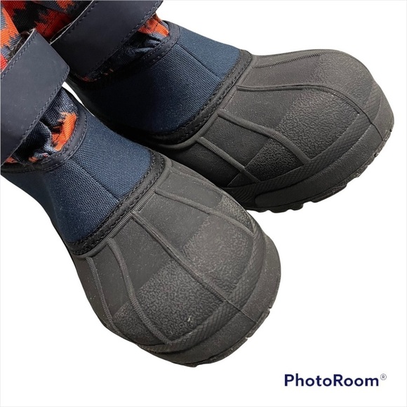 COLUMBIA POWDERBUG PLUS II BOOTS IN ABYSS/GRAY AND SHARK/SILVER GRAY Youth 7 - Picture 7 of 14